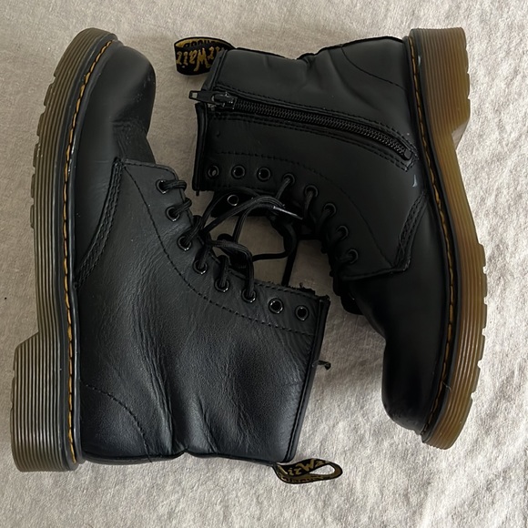 Doc Martin junior 1460 soft leather - Picture 6 of 8